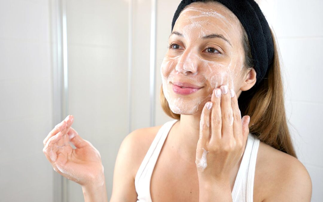 Natural Microdermabrasion Scrub: Your Skin’s Best Renewal Ally